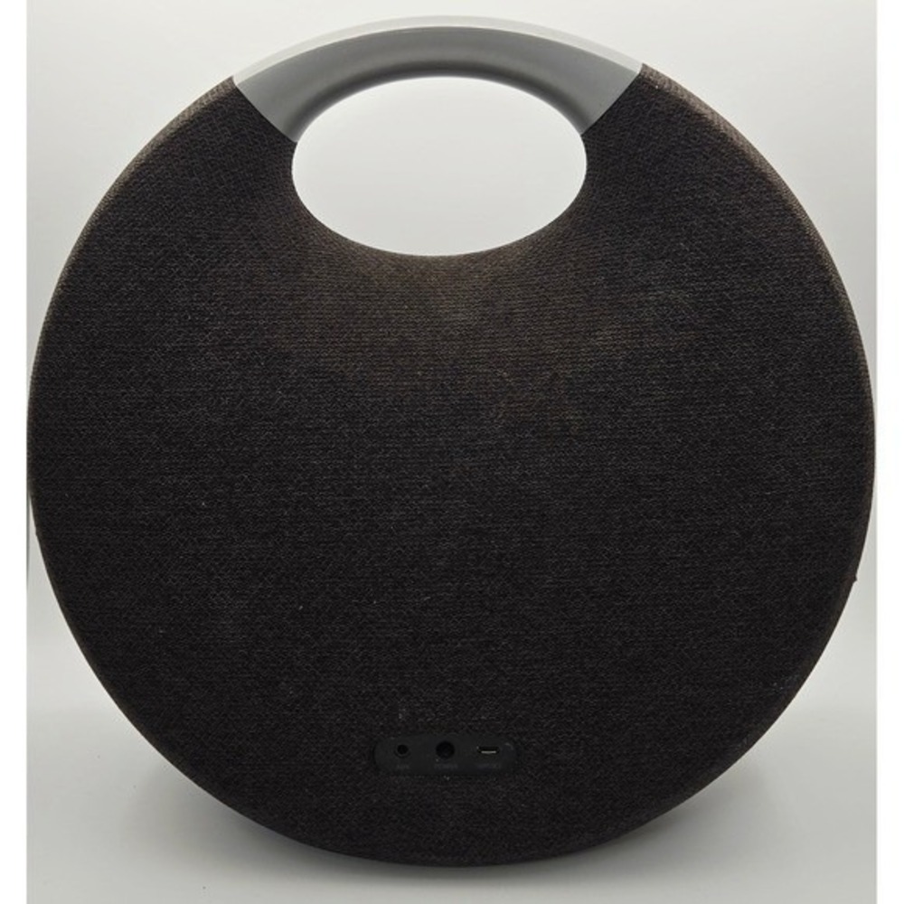 Harman Kardon Onyx Studio 5 Bluetooth Wireless Speaker Charcoal Black HKOS5BLKAM